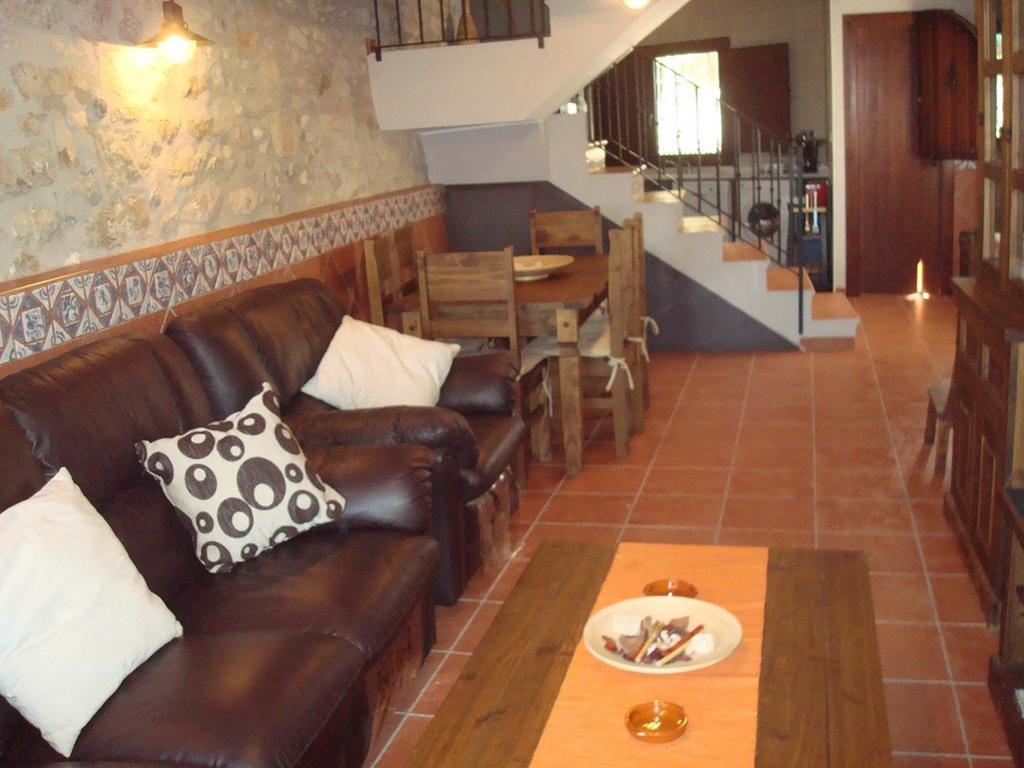 Casa Rural El Planet de Maella: Jacuzzi Retreat Near Peñíscola and Morella Chert Room photo